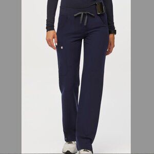 FIGs Navy Kade Cargo Scrub Pants - XS Petite